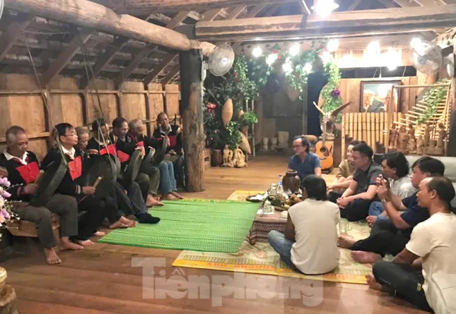 Người đồng bào dân tộc thiểu số phát triển kinh tế từ bản sắc văn hoá truyền thống ảnh 4