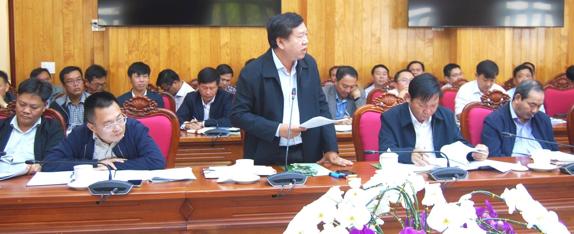 Lãnh đạo phụ trách các lĩnh vực chuyên môn của ngành Nông nghiệp và Môi trường Lâm Đồng đề xuất các giải pháp phát triển trong thời gian tới. (1)