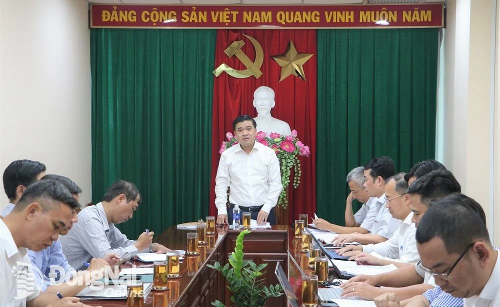 Phó chủ tịch UBND tỉnh Hồ Văn Hà phát biểu chỉ đạo tại buổi làm việc. Ảnh: Phạm Tùng