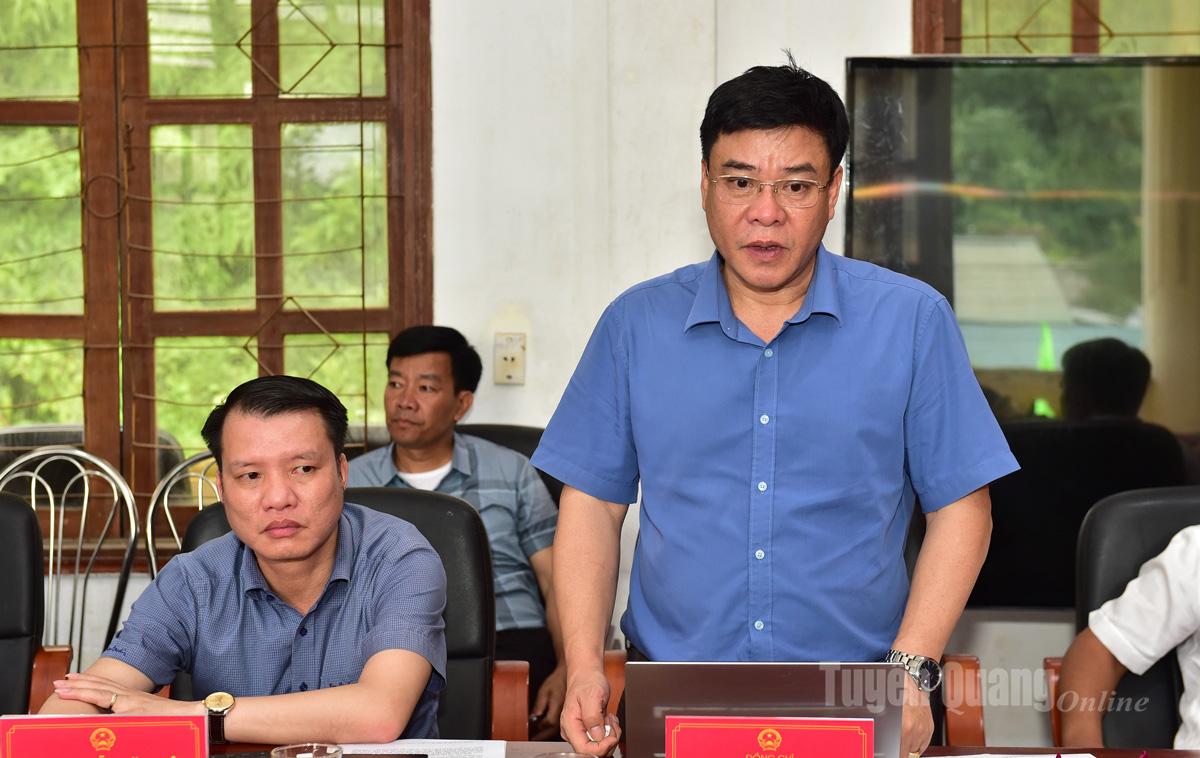 Phó Chủ tịch UBND tỉnh Hoàng Gia Long phát biểu tại buổi làm việc.
