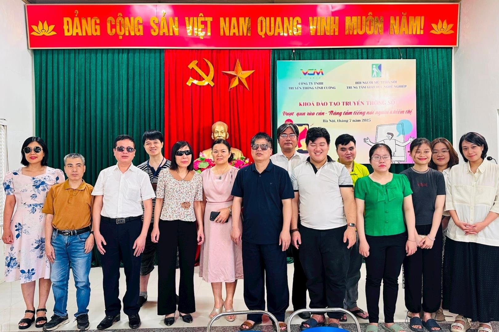 hoc-vien-khiem-thi.jpg