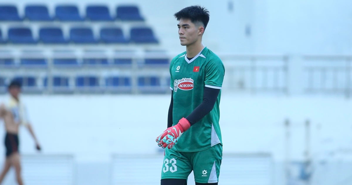 HAGL hires 'high-quality' coach: Brazilian expert will improve 1.91 m tall goalkeeper