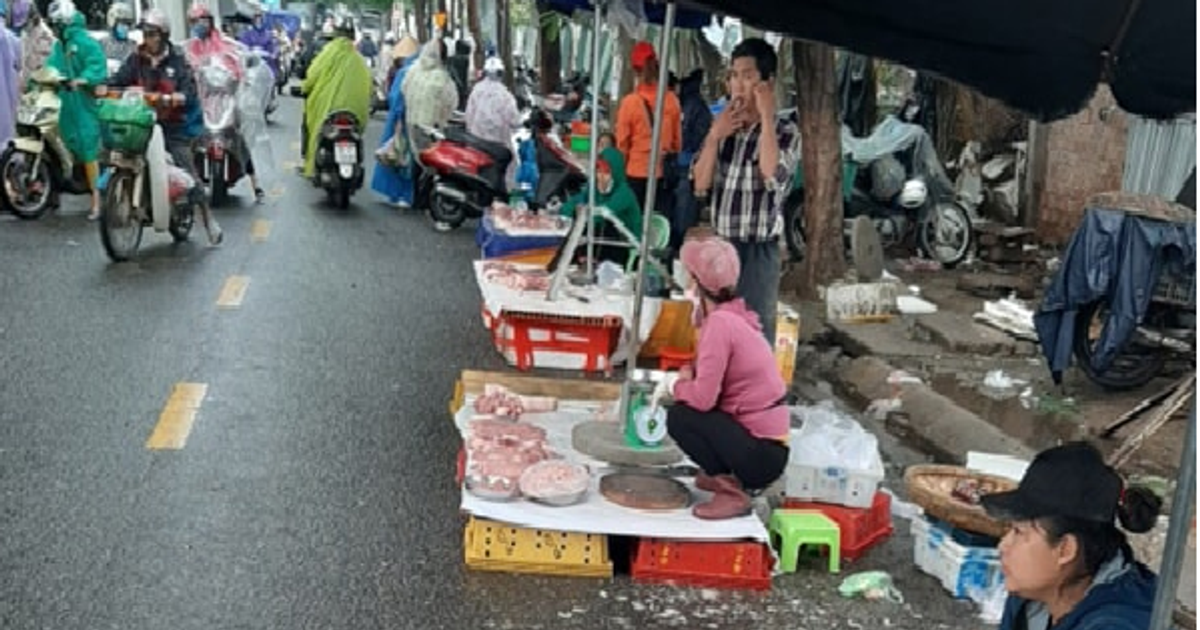 ហានិភ័យសុវត្ថិភាពចំណីអាហារពីការលក់សាច់ជ្រូកនៅតាមផ្លូវ