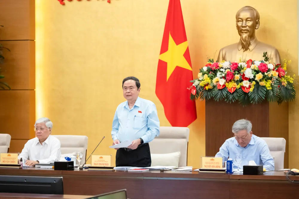 MẪN NÀY.jpg
