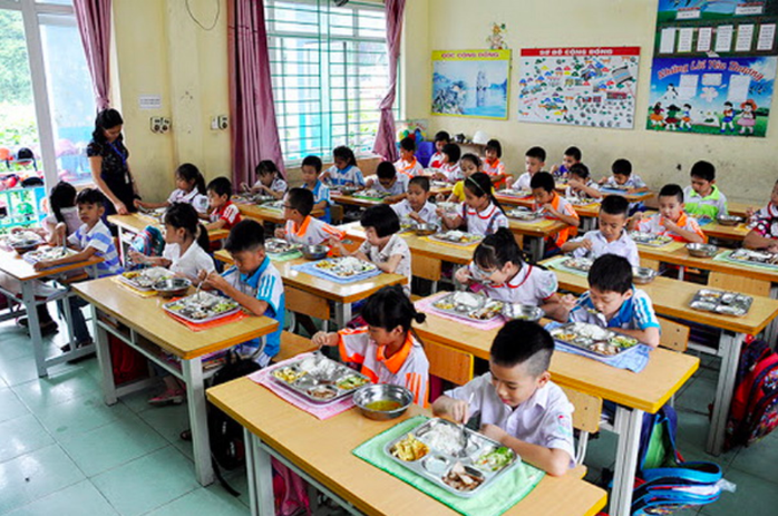 Hơn 3.060 tỉ đồng hỗ trợ bữa ăn bán trú cho học sinh tiểu học ở Hà Nội- Ảnh 1.