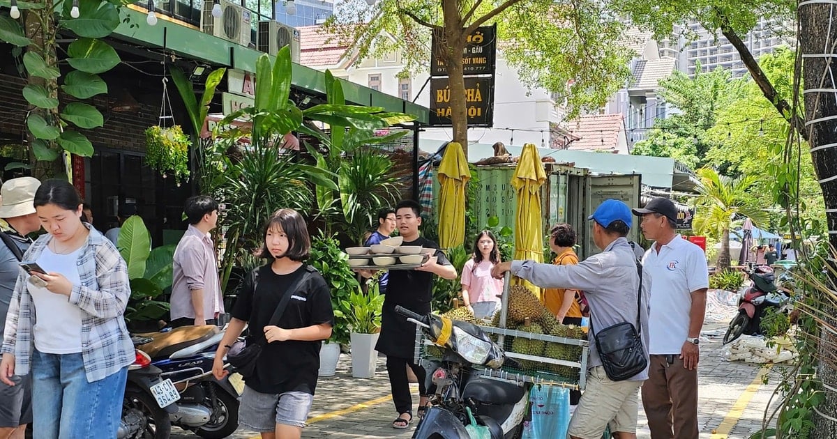 Kiên quyết xử lý bán hàng rong, chèo kéo khách du lịch