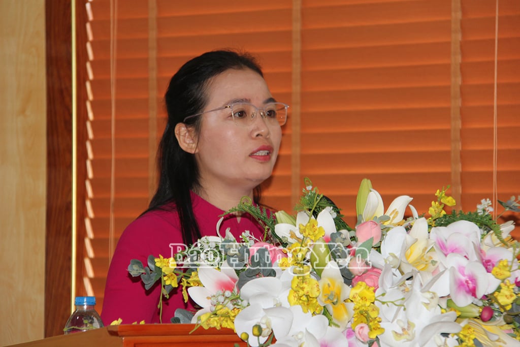 Đại biểu tham luận tại hội nghị