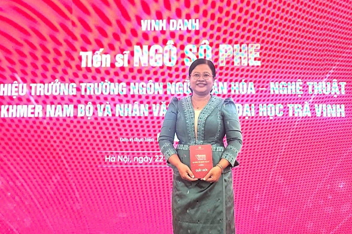 Điều đặc biệt về nữ tiến sĩ Khmer đầu tiên của một tỉnh miền Tây