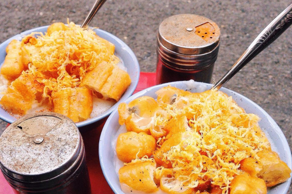 កំពូល 9 អាហារផ្លូវហាណូយដែលមិនអាចទ្រាំទ្របាន។