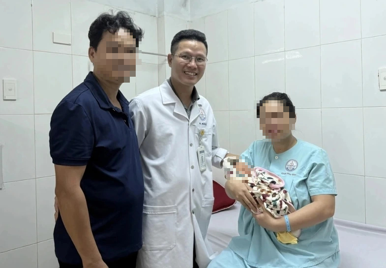 Quảng Trị: 1 giờ giành giật sự sống cho sản phụ bị nhau cài răng lược- Ảnh 1.