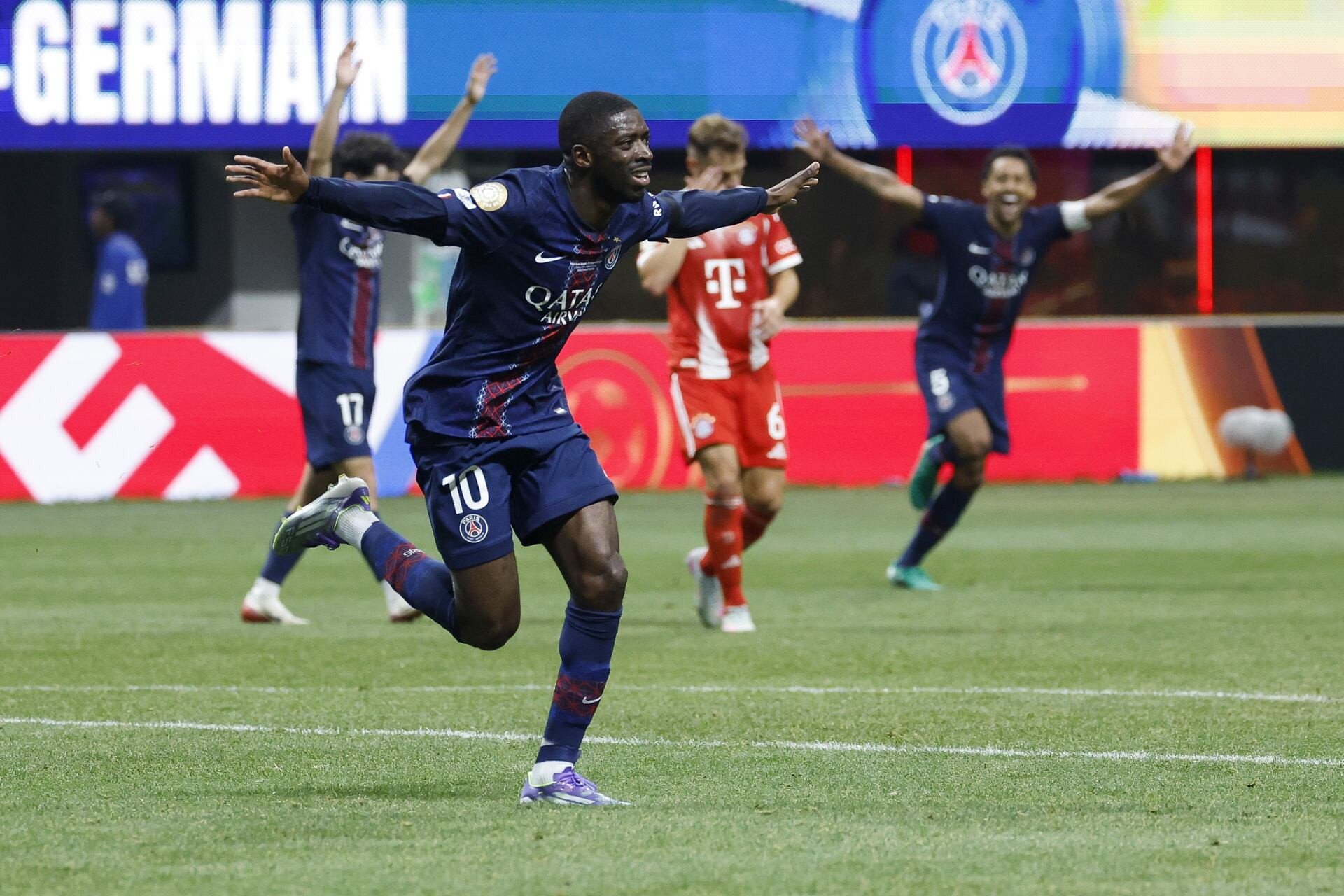 EFE - Dembele PSG Bayern.jpg