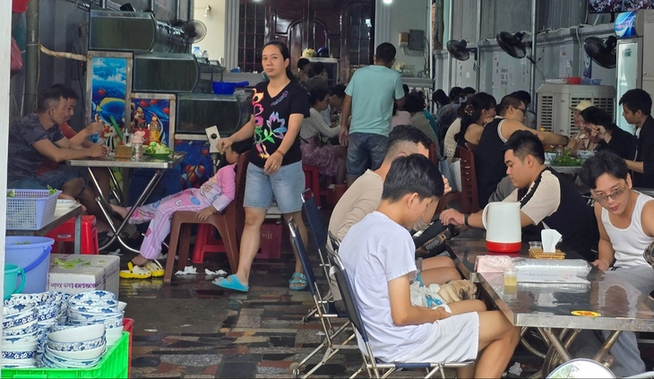 Hủ tiếu hải sản - Ảnh 4.