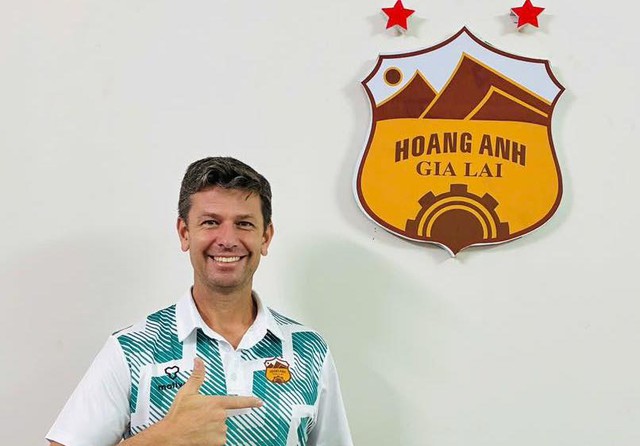 HAGL thuê thầy 'xịn': Chuyên gia Brazil sẽ nâng tầm thủ môn cao 1,91 m- Ảnh 1.