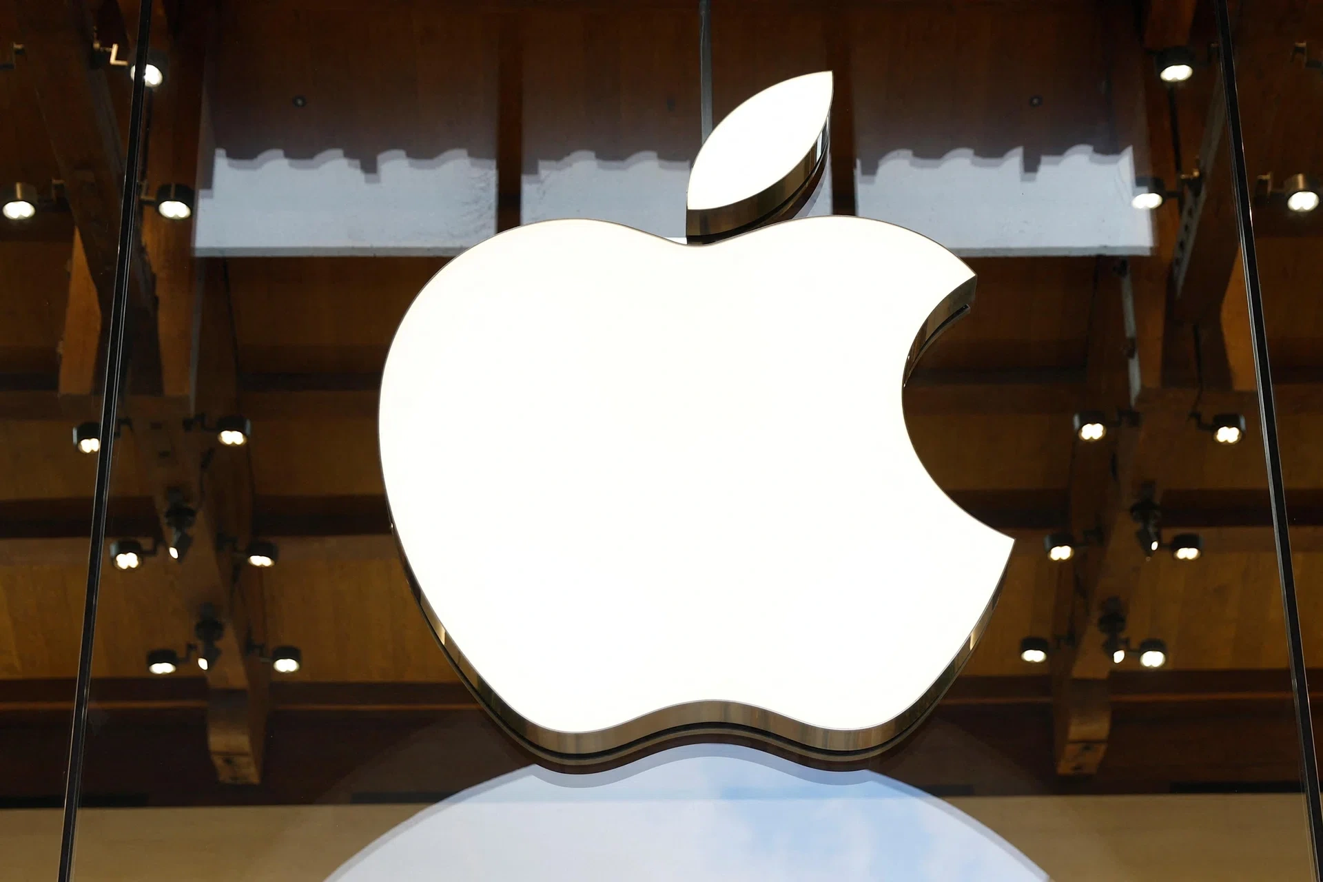 Đại chiến AI: Apple chảy máu chất xám vì chiến lược tỷ đô của Meta - 2