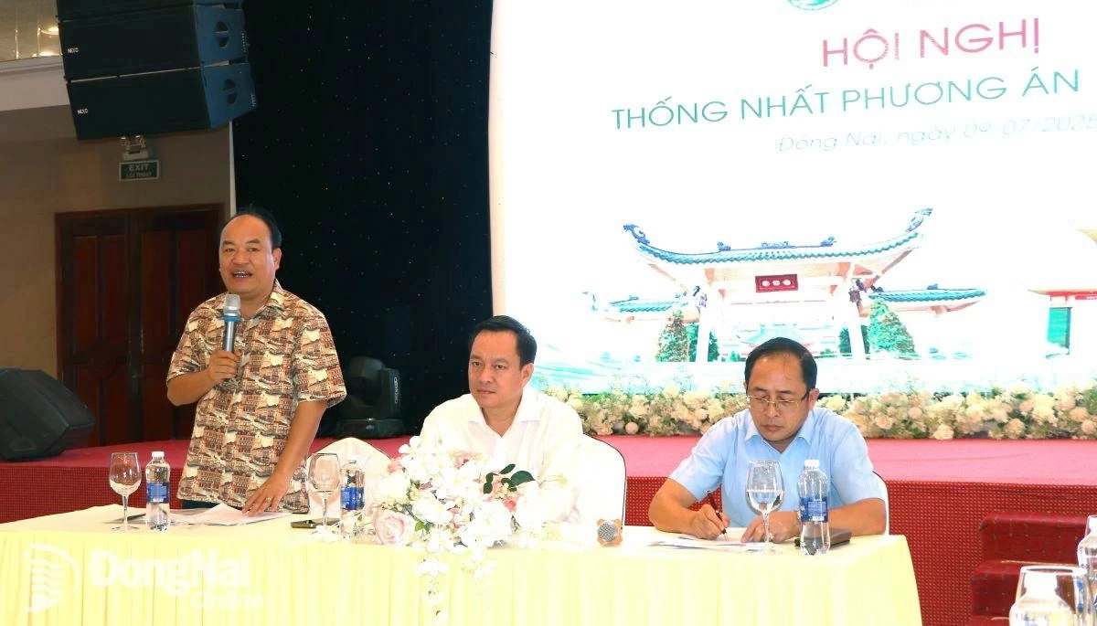 Chủ tịch Hiệp hội Du lịch Bình Phước Phạm Hương Sơn phát biểu tại hội nghị. Ảnh: Ngọc Liên