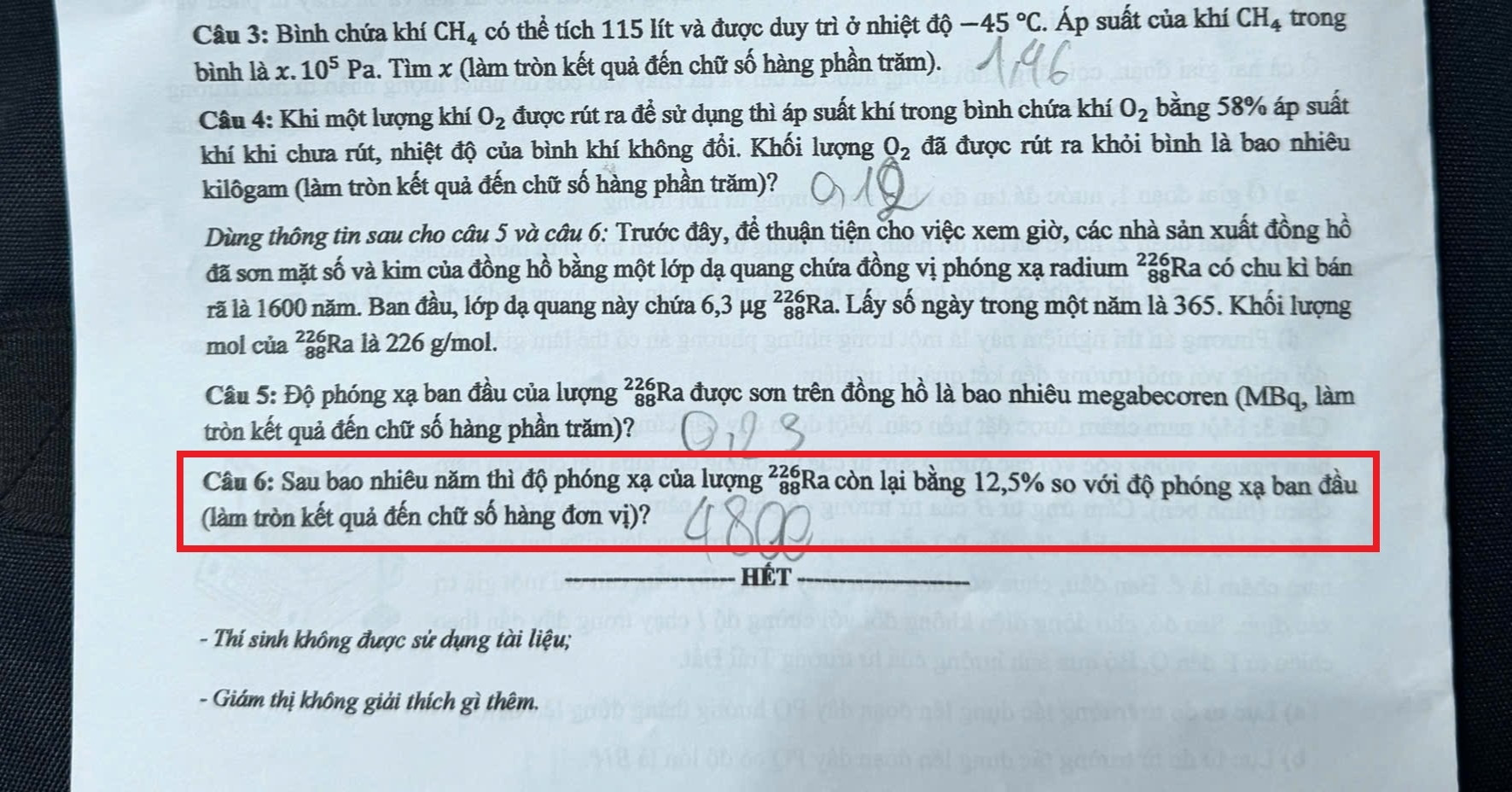 Một câu hỏi trong đề Vật lý thi tốt nghiệp THPT có 2 đáp án được công nhận đúng