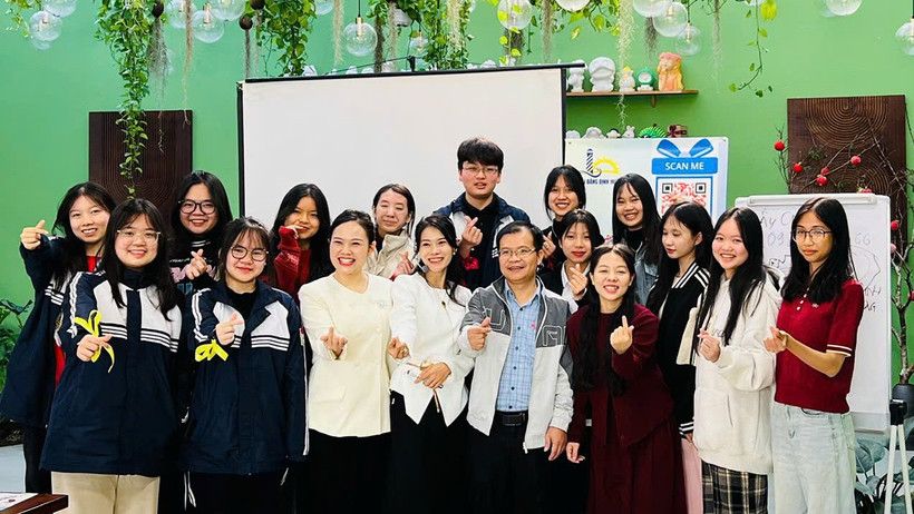การให้คำแนะนำด้านอาชีพแบบรายบุคคลทำได้โดยการประเมินบุคลิกภาพ ความสามารถ และแนวโน้มการพัฒนาของนักเรียน