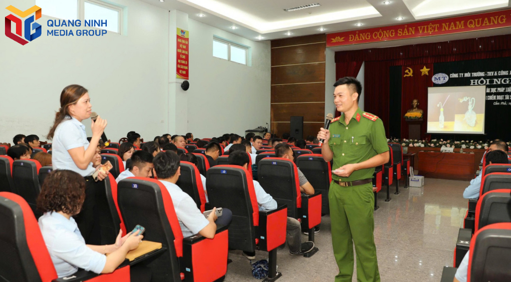 Công an tỉnh tuyên truyền phòng chống ma tuý cho công nhân Tập đoàn Than Khoáng sản Việt Nam.