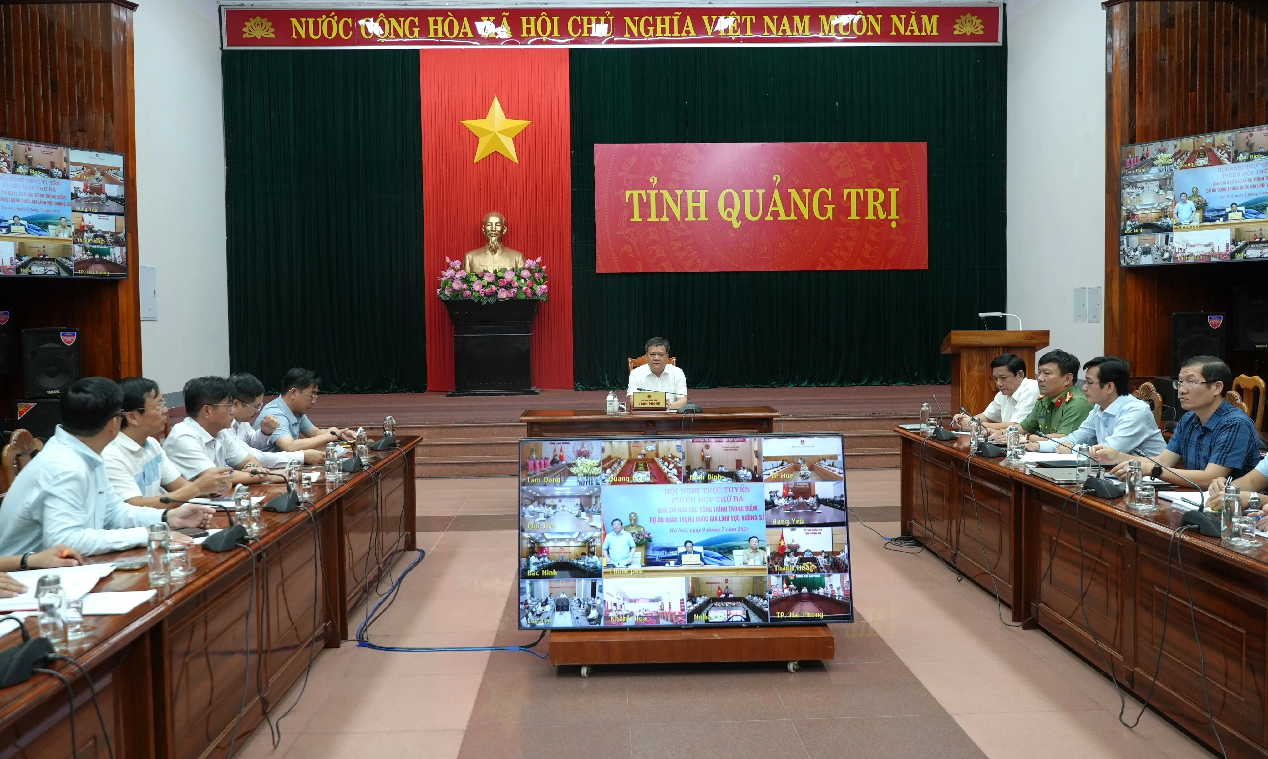 Tập trung nguồn lực, tháo gỡ nút thắt, điểm nghẽn trong triển khai các công trình, dự án đường sắt