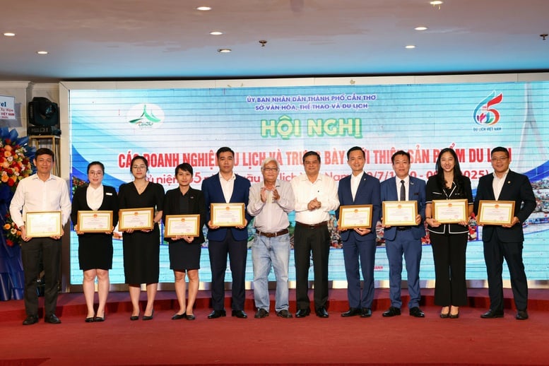 Liên kết phát triển du lịch miền Tây chưa như mong muốn- Ảnh 1.
