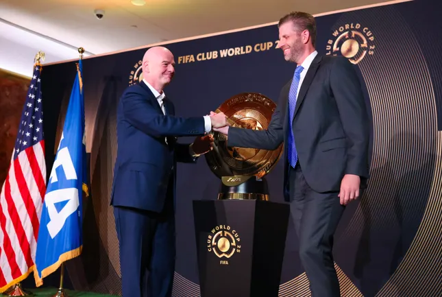 Tổng thống Mỹ Donald Trump dự khán chung kết FIFA Club World Cup ảnh 2