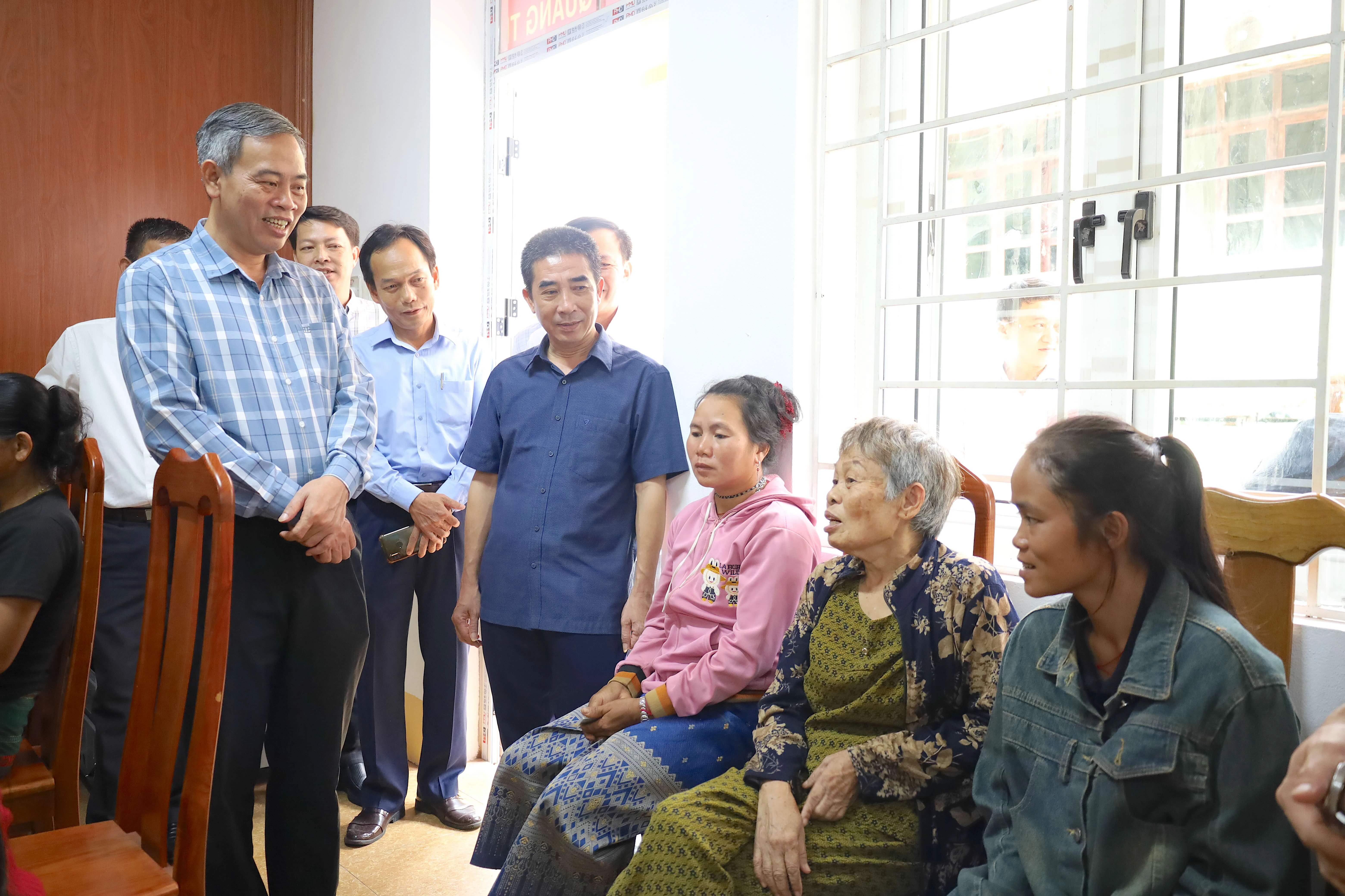 Phó Bí thư Tỉnh ủy, Chủ tịch HĐND tỉnh Quảng Trị Nguyễn Đăng Quang làm việc với xã Thượng Trạch