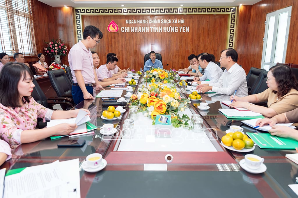 Quang cảnh hội nghị