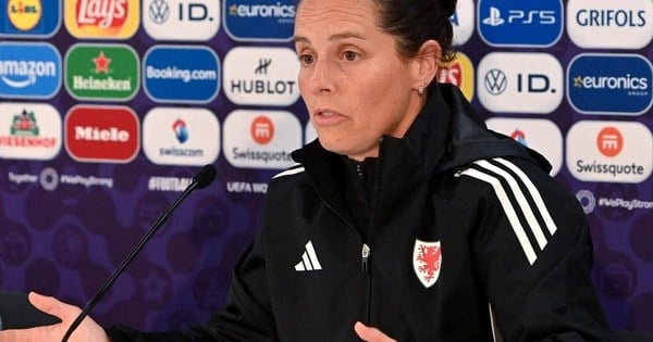 Wales team bus crash before match with France
