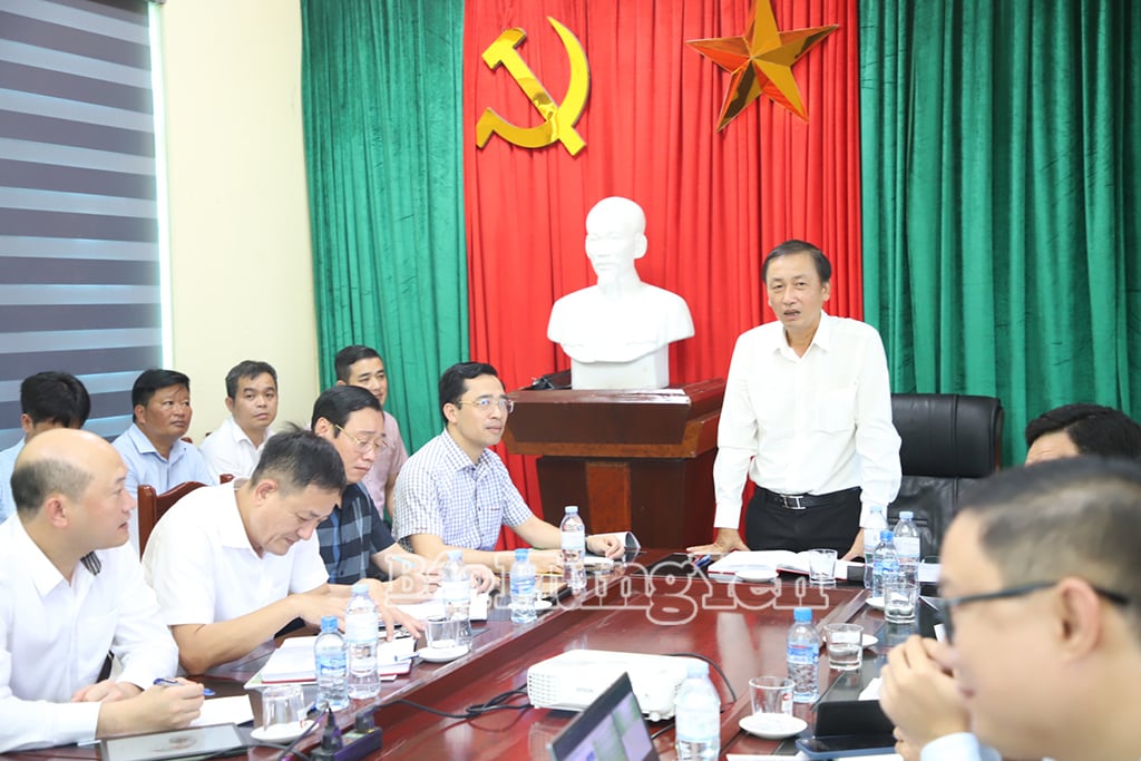 Phó Chủ tịch UBND tỉnh Nguyễn Hùng Nam làm việc với các địa phương về tình hình triển khai dự án