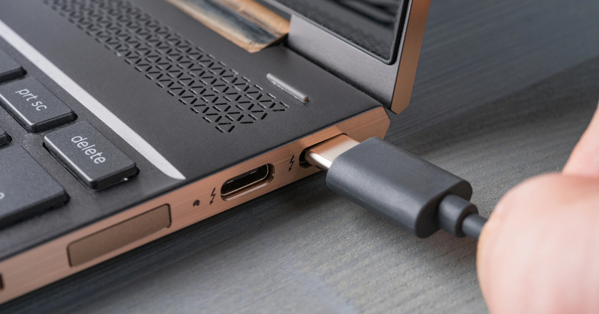 Не покупайте ноутбук без двух портов USB-C