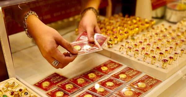 Sáng 9-7, giá vàng giảm, bỏ mốc 121 triệu đồng/lượng