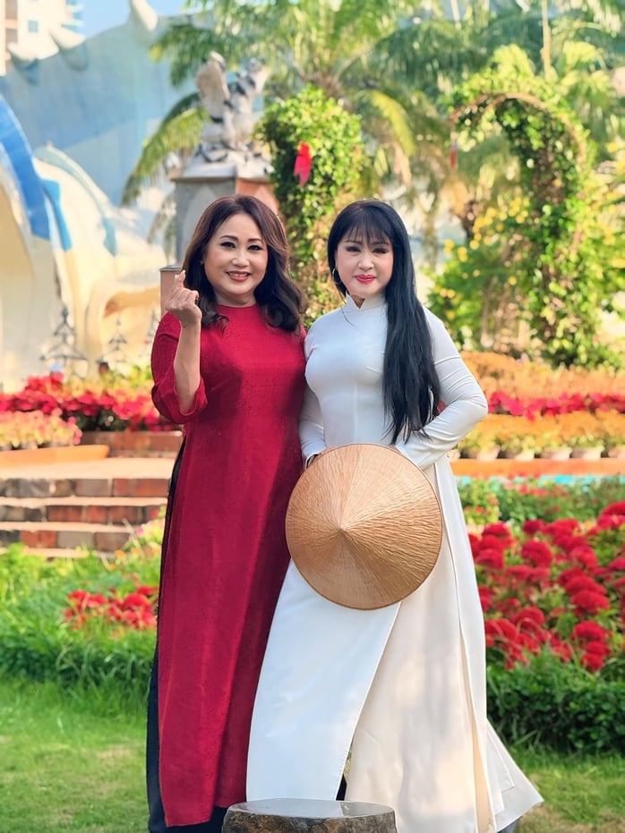 Bích Thủy, Thanh Hằng, Bùi Trung Đẳng hội ngộ tri ân NSƯT – nhạc sĩ Bắc Sơn- Ảnh 4.