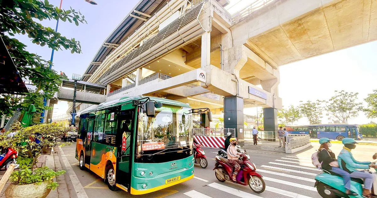 Từ hôm nay 1-8: TPHCM đưa vào vận hành 600 xe buýt mới