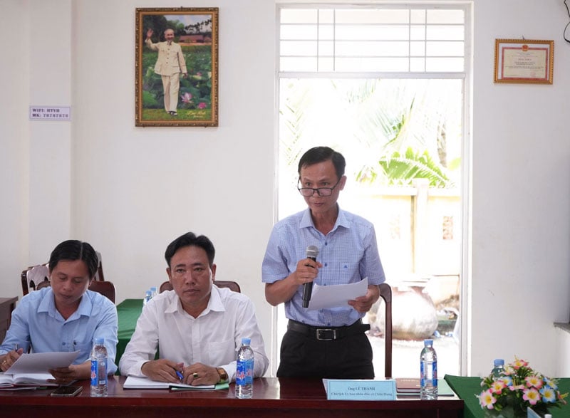 Chủ tịch UBND xã Châu Hưng- Lê Thành báo cáo tình hình phát triển kinh tế- xã hội của địa phương 6 tháng đầu năm 2025.