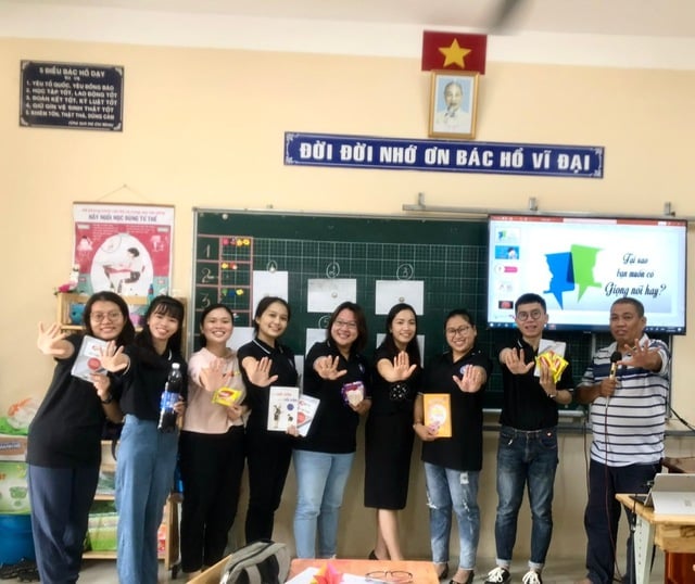 Cô giáo tiểu học TP.HCM sáng kiến mô hình đọc sách 'không biên giới' - Ảnh 6.