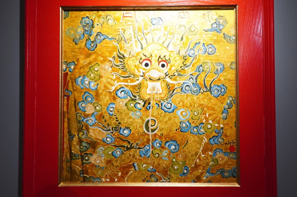 Displaying unique works about the Four Sacred Animals at Hue heritage site - photo 11