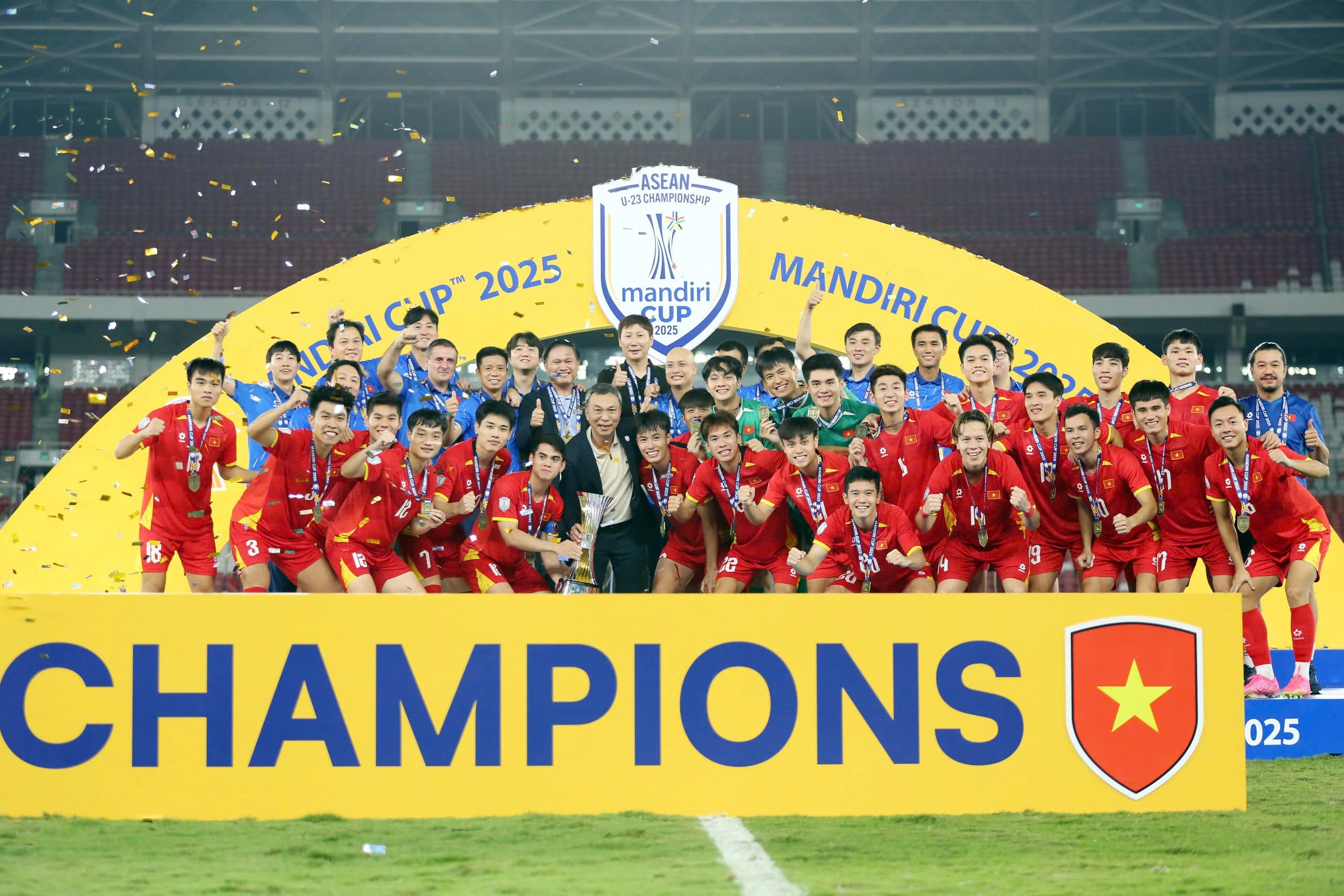 VFF President Tran Quoc Tuan sets goal: U.23 Vietnam enters the final of SEA Games 33