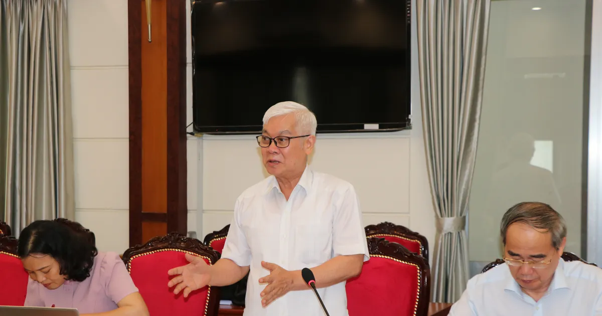 Góp ý đề cương khảo sát: Hướng đến đề xuất thể chế, góp phần hoạch định cơ chế cho TPHCM