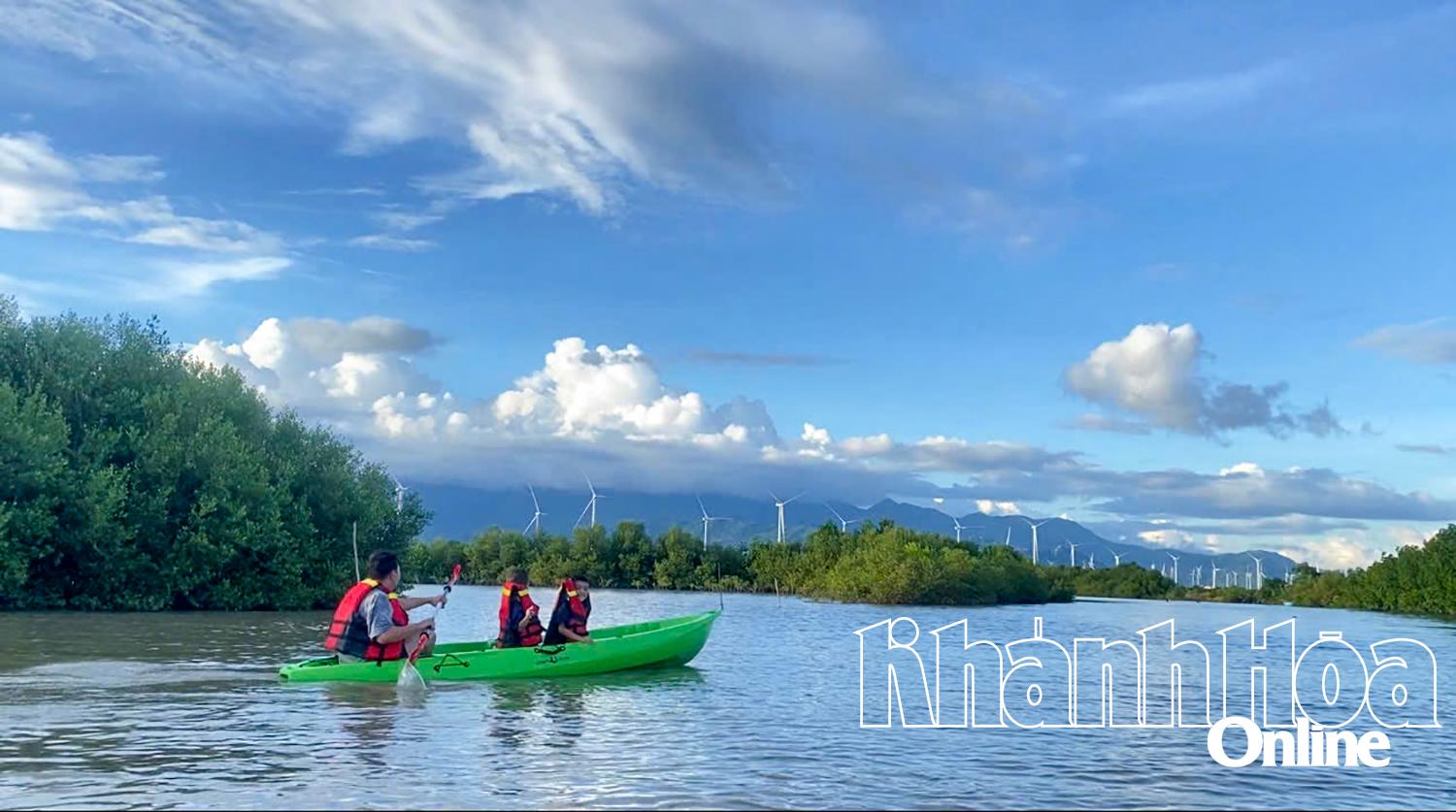 Thôn Hòn Thiên có nhiều tiềm năng để phát triển du lịch sinh thái.