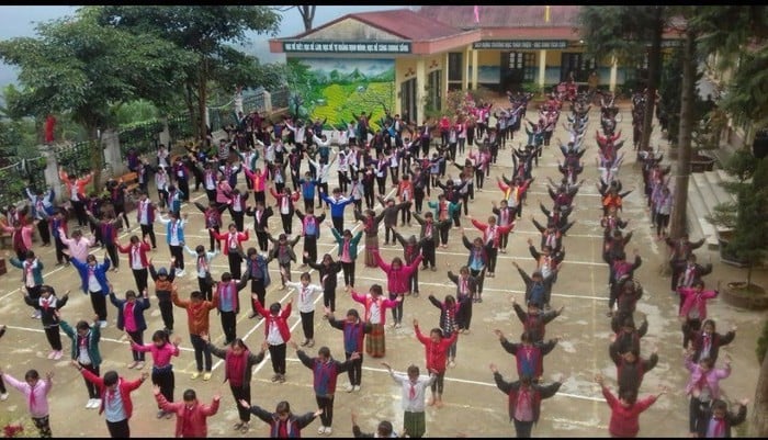 Khởi công xây dựng nhà ở bán trú cho học sinh vùng cao xã Dền Sáng tỉnh Lào Cai- Ảnh 1.