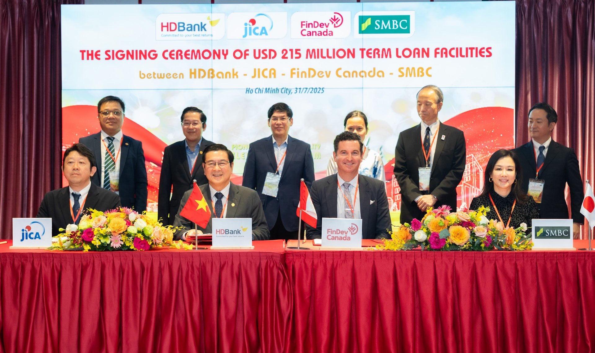 HDBank, 3대 국제 금융기관과 2억 1,500만 달러 규모의 신디케이트론 계약 체결