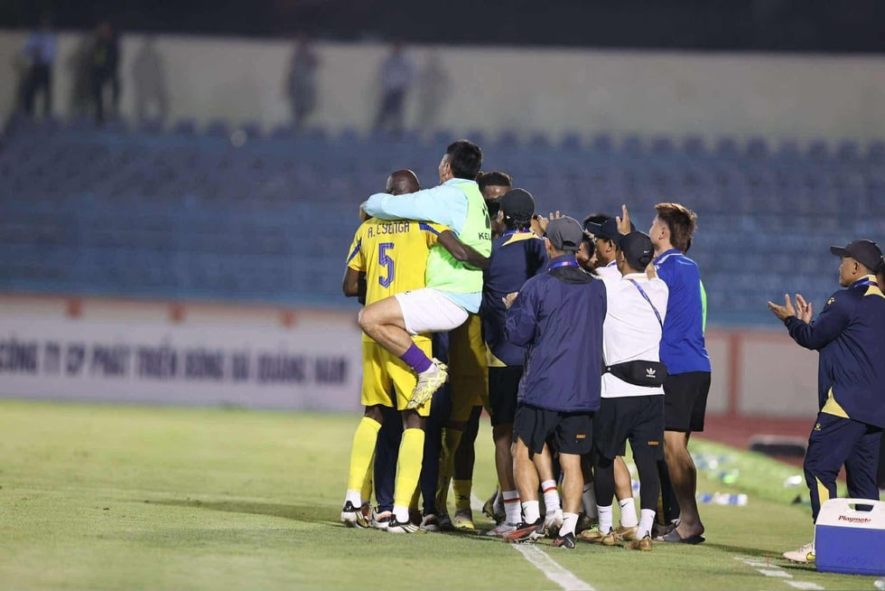 Đội Quảng Nam chính thức bỏ V-League, không kèn không trống: VPF chọn phương án nóng chỉ còn 13 đội?- Ảnh 1.