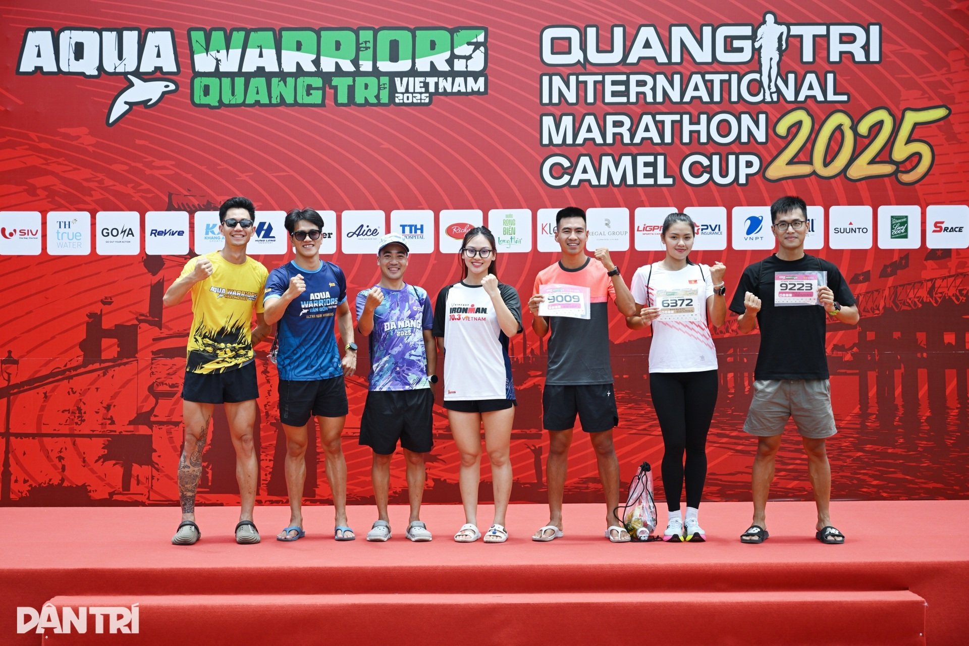 Chàng trai chạy xe máy 500km từ Hà Nội vào dự giải Aqua Warriors Quảng Trị - 17