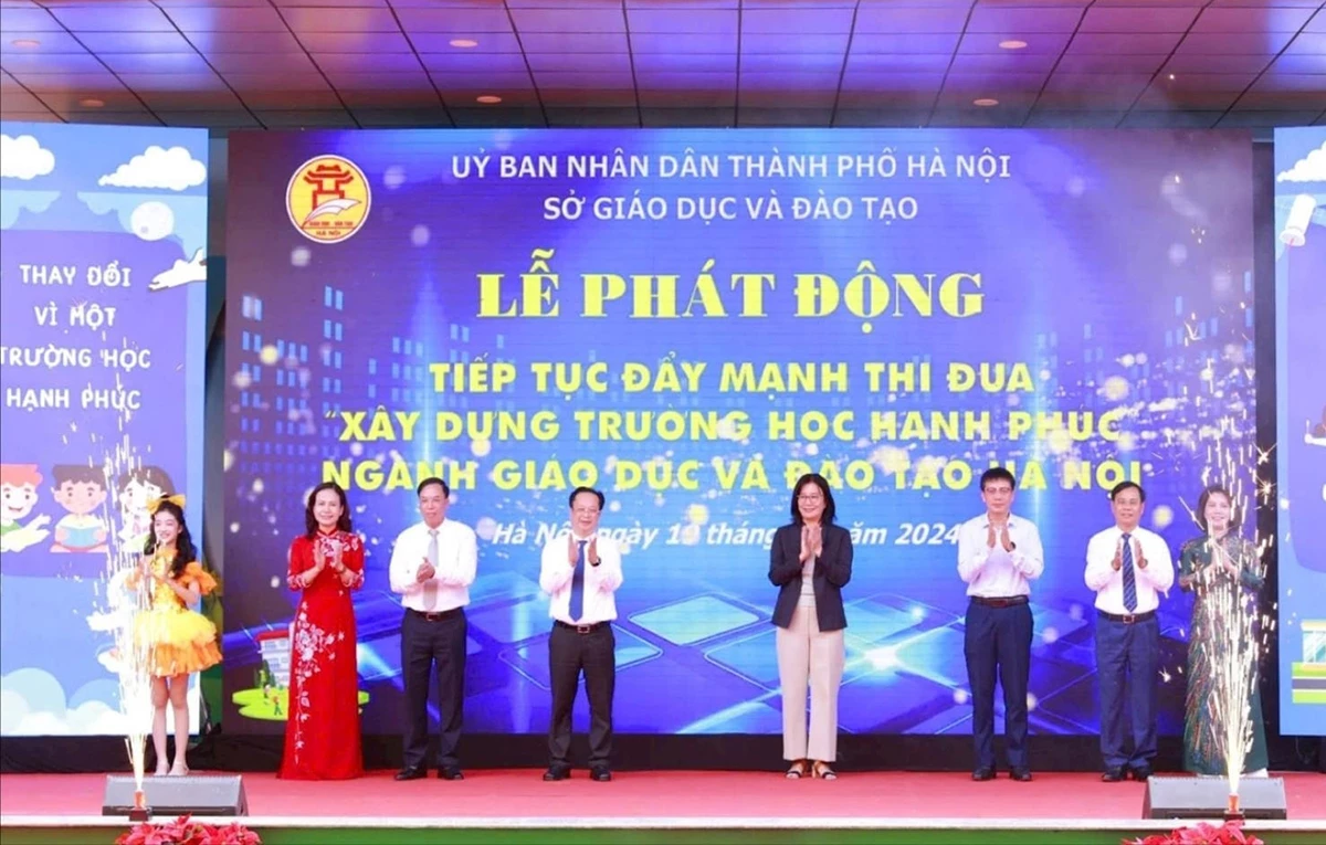 នាយកដ្ឋានអប់រំទីក្រុងហាណូយ ចាប់ផ្តើមការប្រកួតបង្កើតសាលារីករាយ រូបថត៖ ឡេង ង្វៀន
