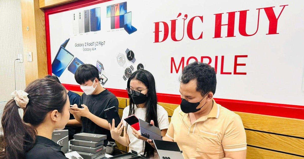 Samsung Galaxy Z Fold 7, Z Flip 7 បញ្ចុះតម្លៃរហូតដល់ 11,000,000 VND បន្ទាប់ពីបើកលក់ប៉ុន្មានថ្ងៃ