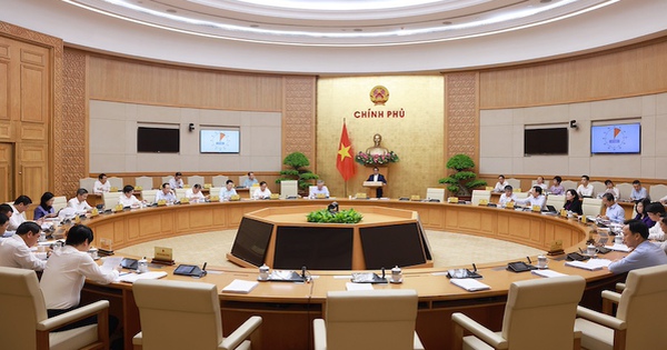 Quá trình xây dựng luật phải lắng nghe ý kiến chuyên gia, người dân