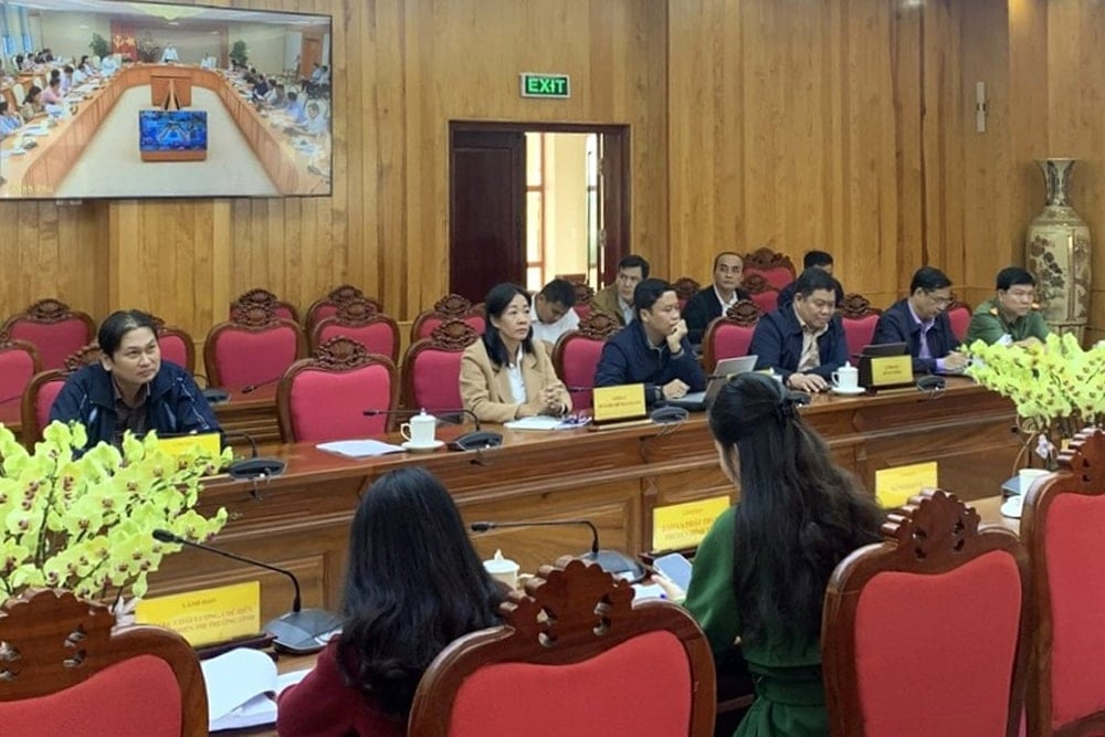 cac-so-nganh-chuc-nang-trong-tinh-lam-dong-tham-du-hoi-nghi-truc-tuyen-ve-chong-danh-bat-hai-san-bat-hop-phap-tren-bien(1).jpg