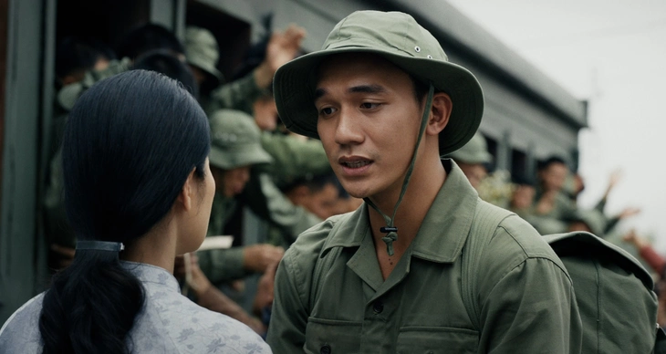 'Còn gì đẹp hơn' của giọng ca 'Phép màu': Khi Gen Z yêu nước bằng trái tim