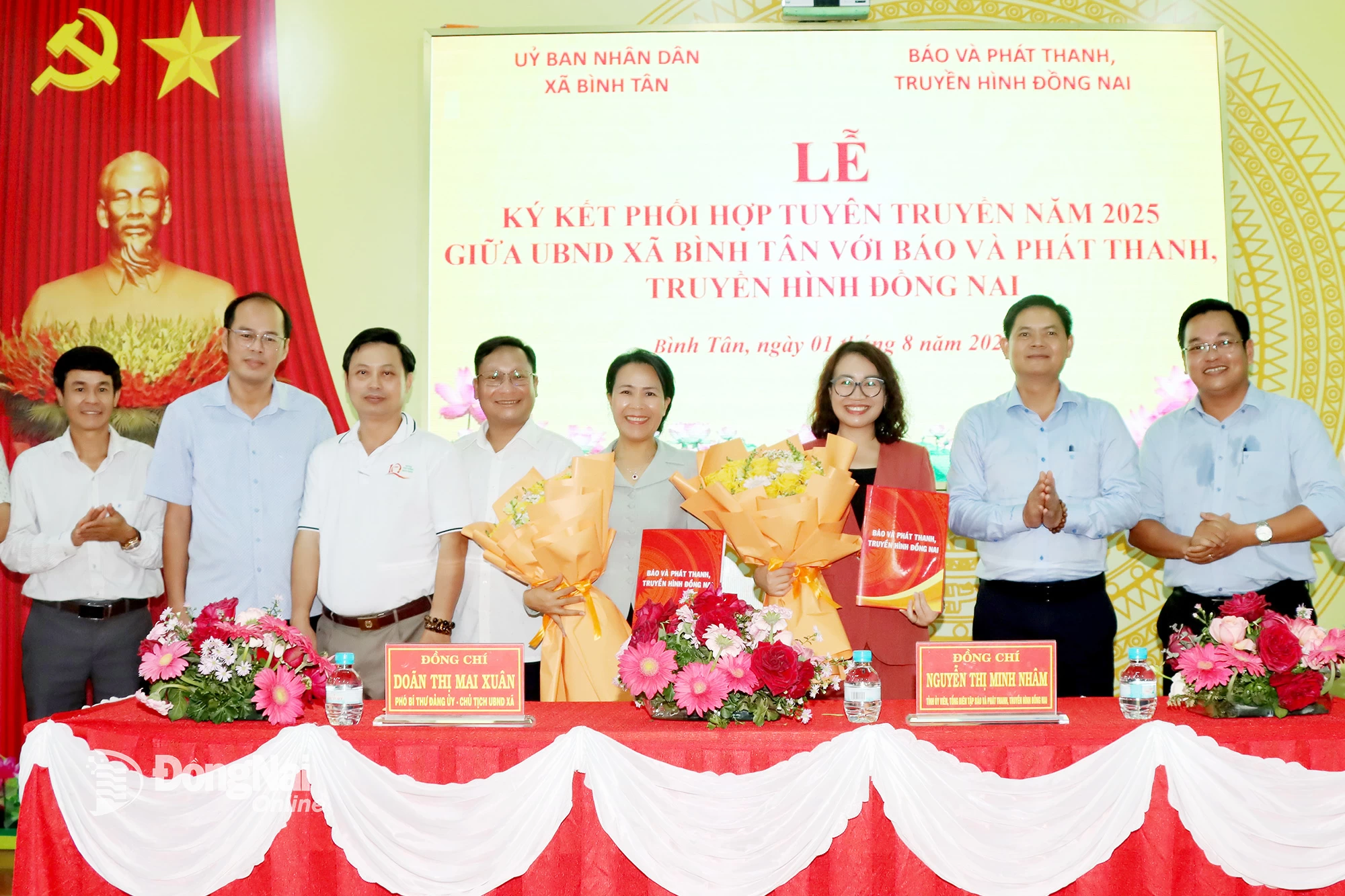 หนังสือพิมพ์ วิทยุและโทรทัศน์จังหวัดด่งนาย และคณะกรรมการประชาชนตำบลบิ่ญเติน ลงนามข้อตกลงความร่วมมือด้านการโฆษณาชวนเชื่อในปี 2568