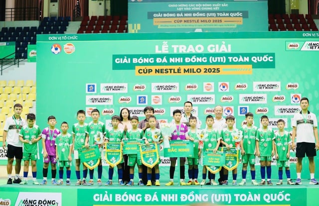 U.11 Hưng Yên vô địch giải bóng đá nhi đồng toàn quốc  2025- Ảnh 2.